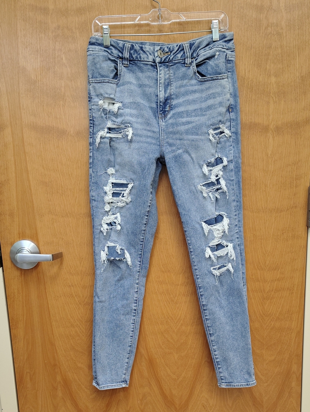 American Eagle Outfitters Women's Distressed Curvy Jeggings